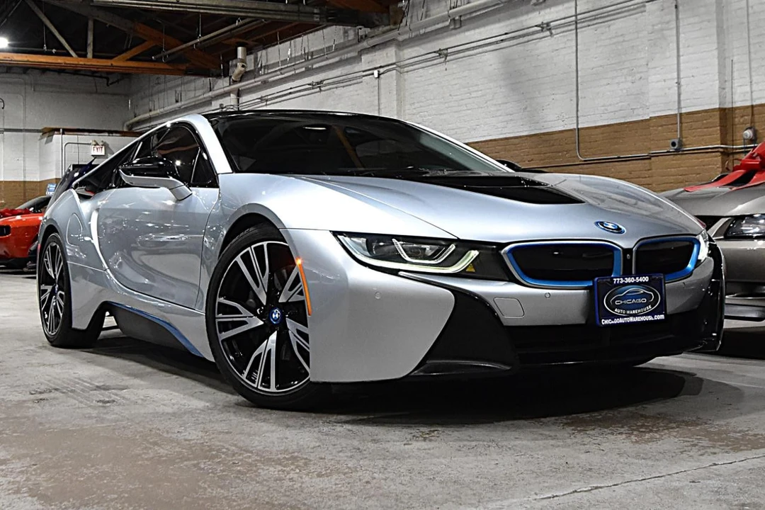 2016 BMW i8 - Image 2 of 31