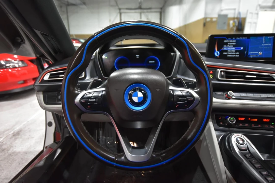 2016 BMW i8 - Image 16 of 31