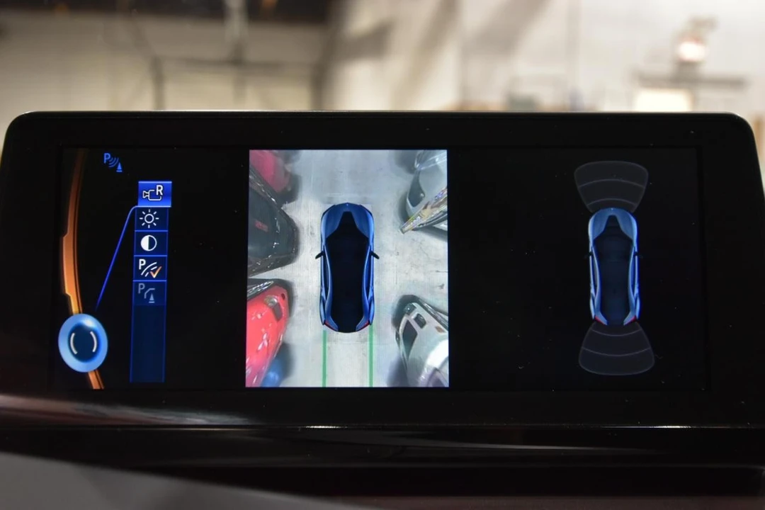 2016 BMW i8 - Image 27 of 31