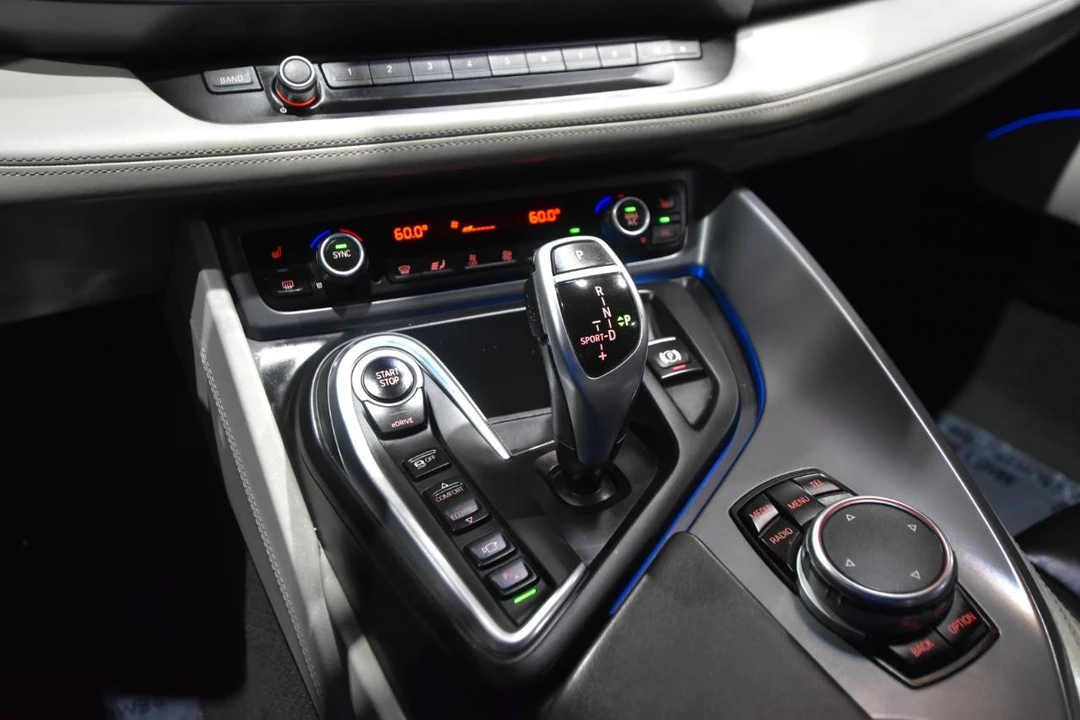 2016 BMW i8 - Image 31 of 31