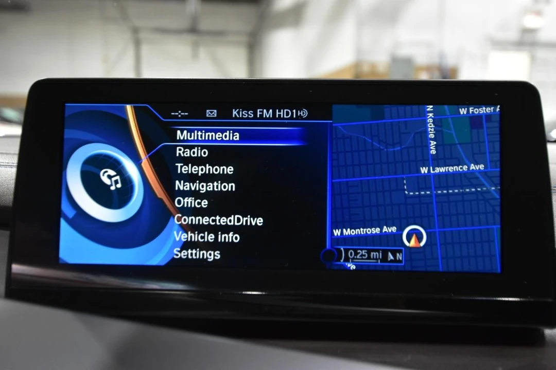 2016 BMW i8 - Image 23 of 31