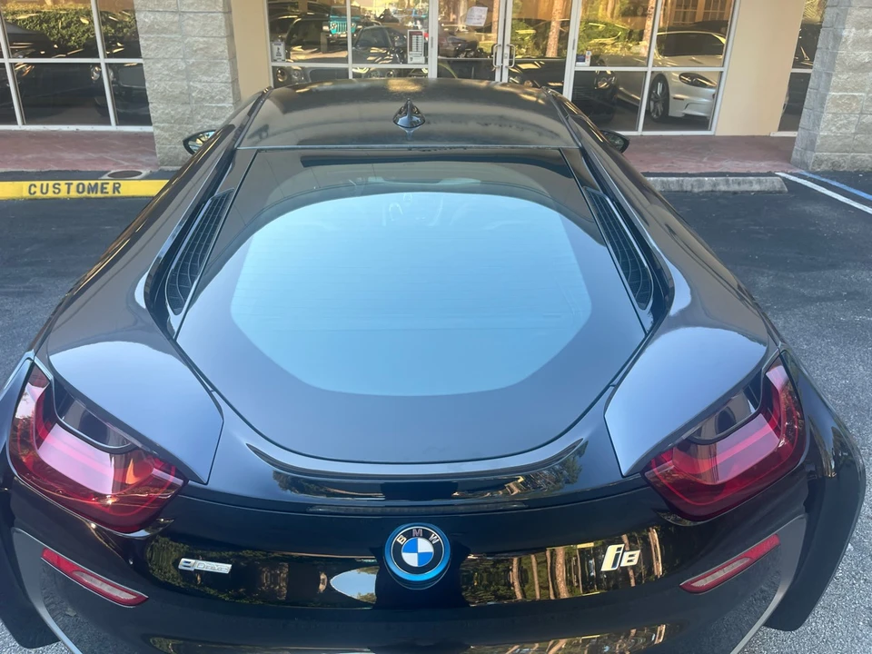 2016 BMW i8 - Image 7 of 12