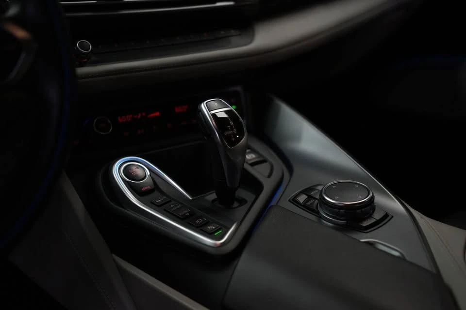 2016 BMW i8 - Image 19 of 20