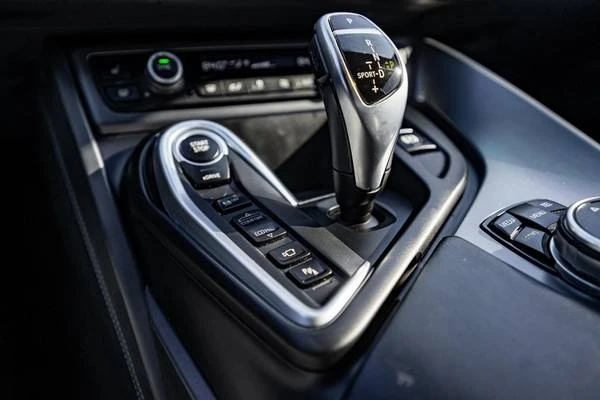 2016 BMW i8 - Image 20 of 21