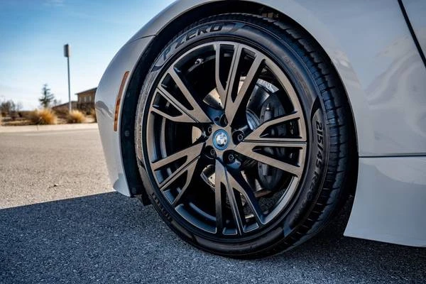 2016 BMW i8 - Image 8 of 21
