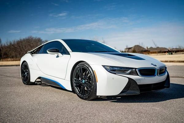 2016 BMW i8 - Image 2 of 21