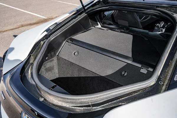 2016 BMW i8 - Image 15 of 21