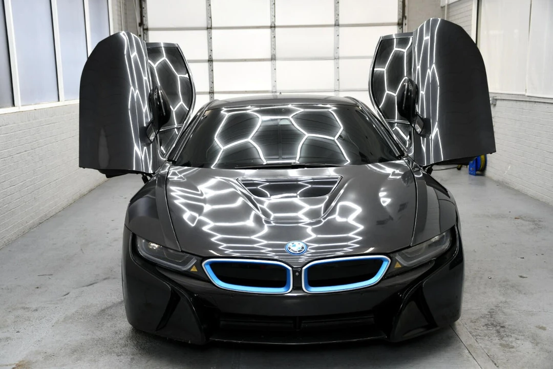 2016 BMW i8 - Image 12 of 21