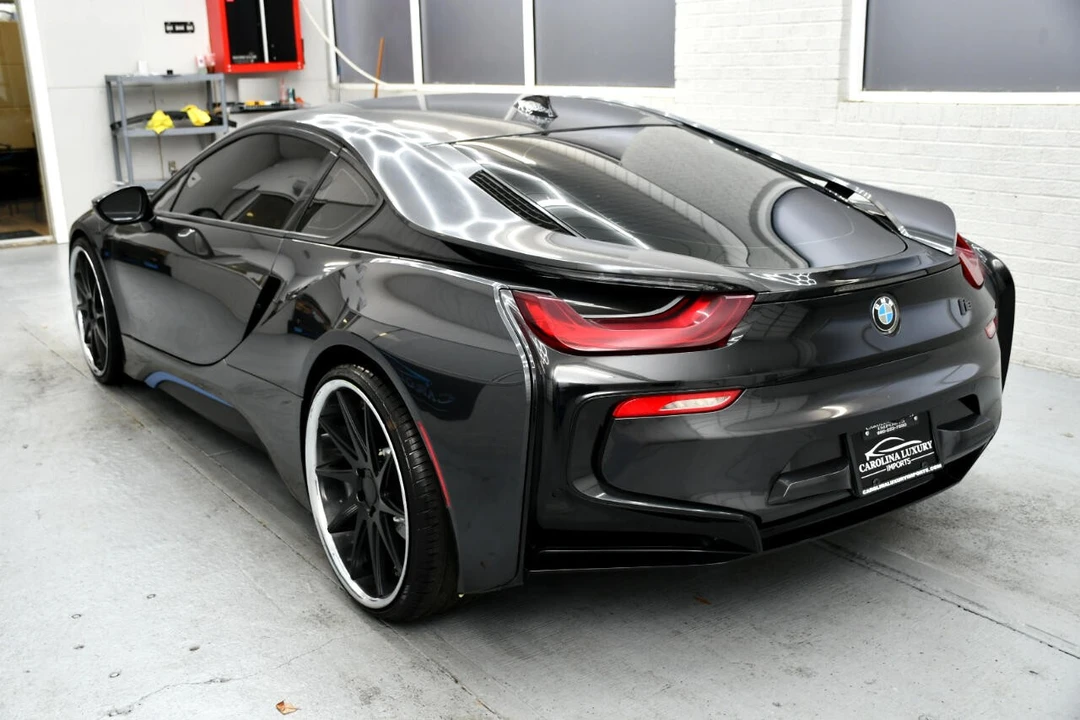 2016 BMW i8 - Image 2 of 21