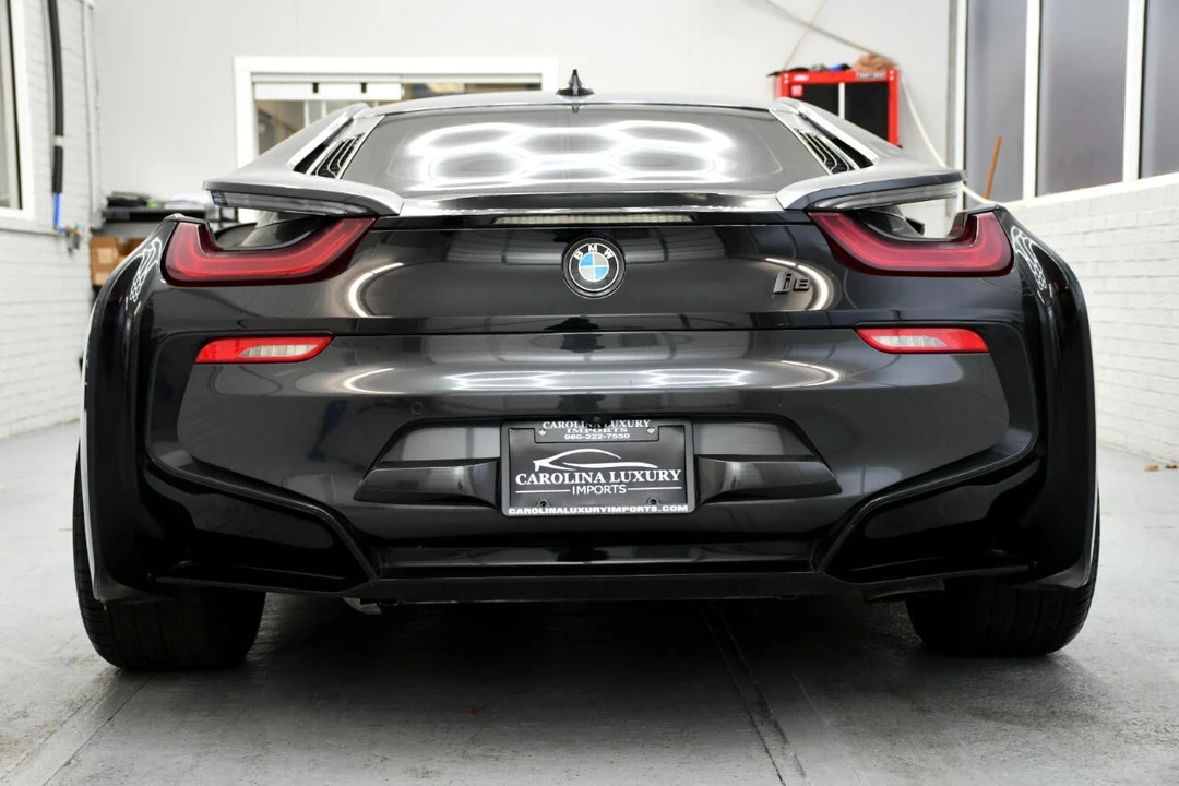 2016 BMW i8 - Image 3 of 21
