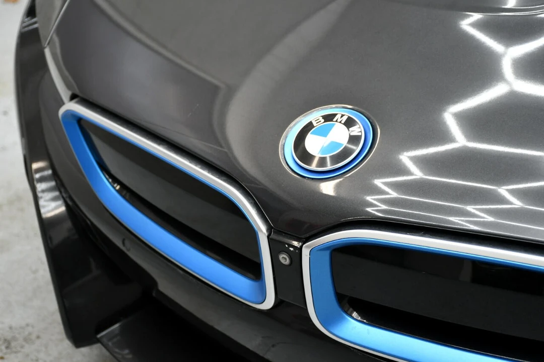 2016 BMW i8 - Image 7 of 21