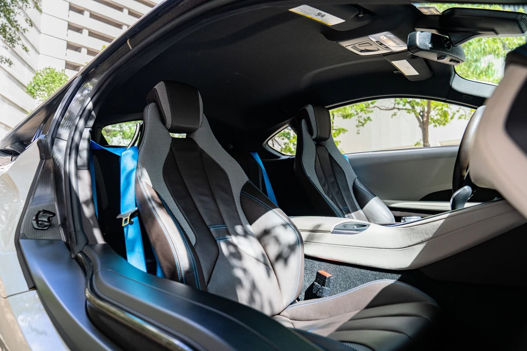 2016 BMW i8 - Image 13 of 30