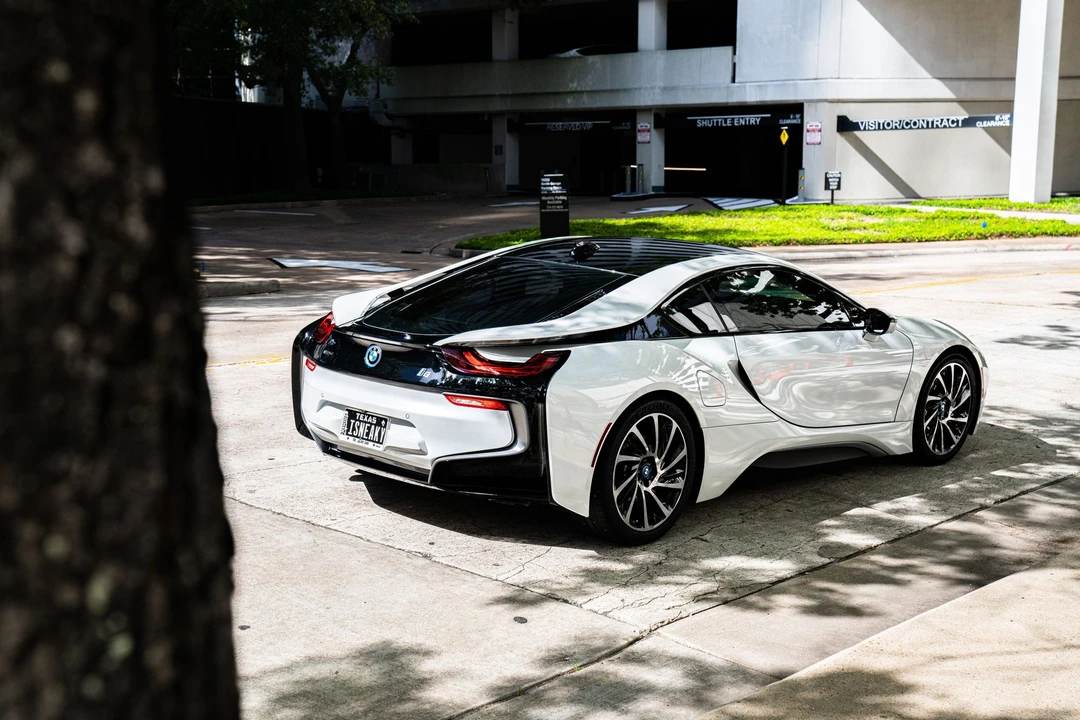 2016 BMW i8 - Image 8 of 30