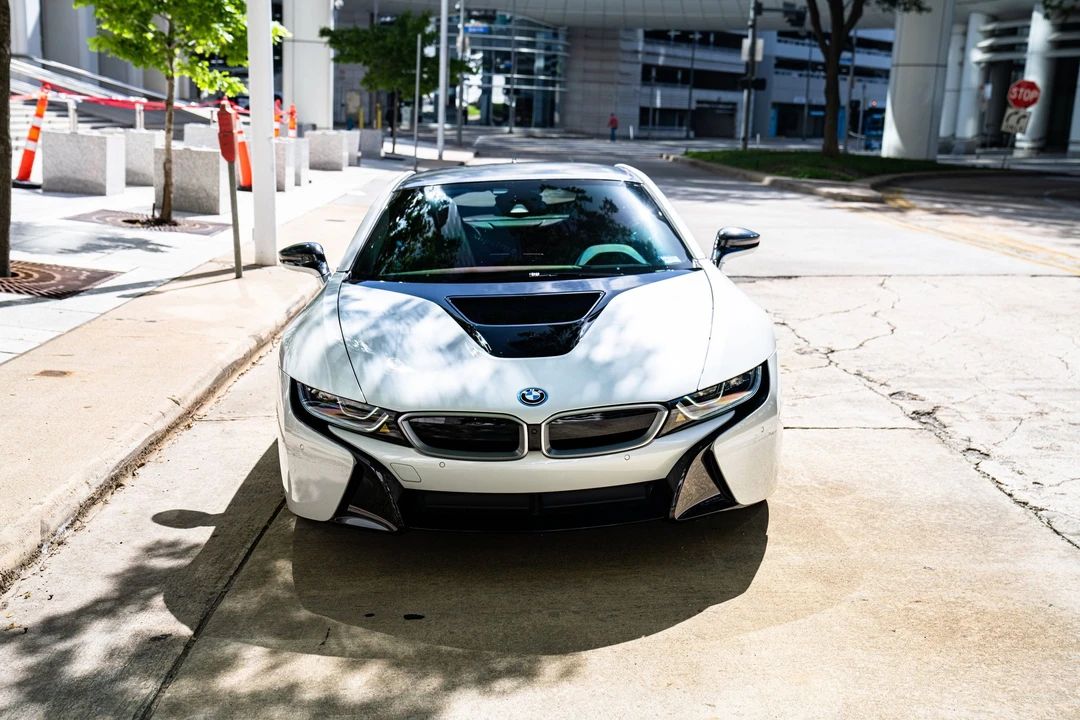 2016 BMW i8 - Image 14 of 30