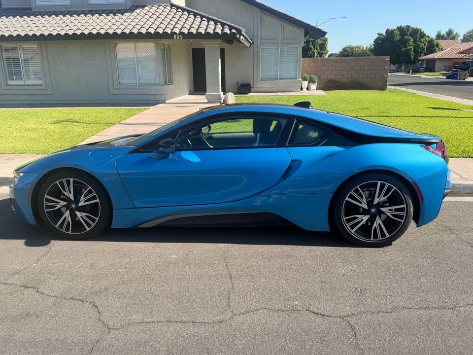 2016 BMW i8 - Image 6 of 15