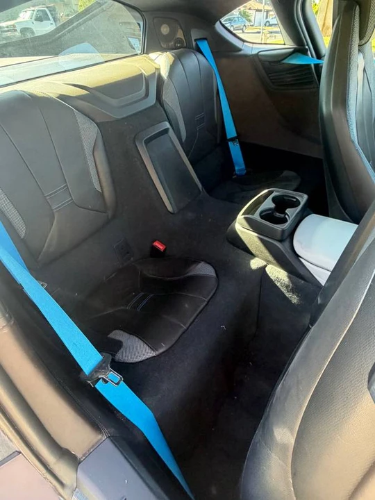 2016 BMW i8 - Image 12 of 15
