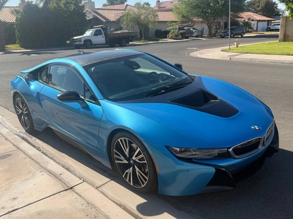 2016 BMW i8 - Image 7 of 15