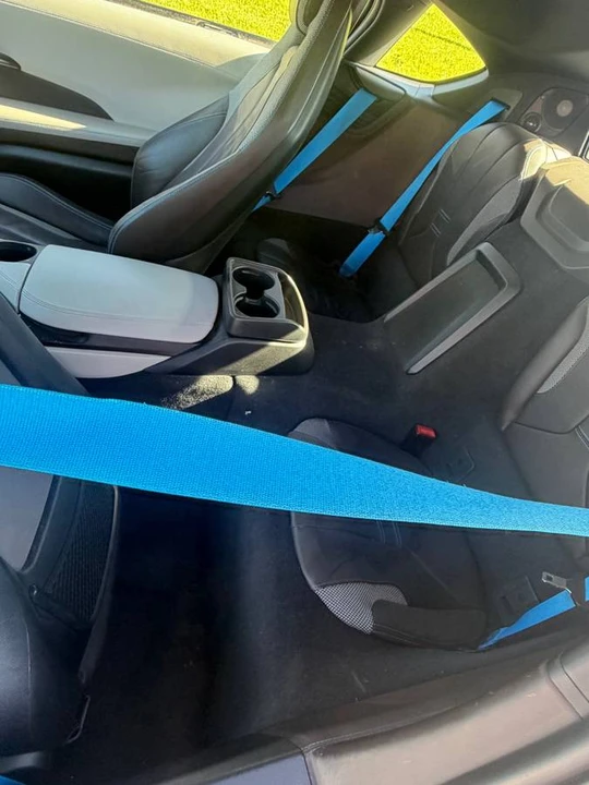 2016 BMW i8 - Image 13 of 15