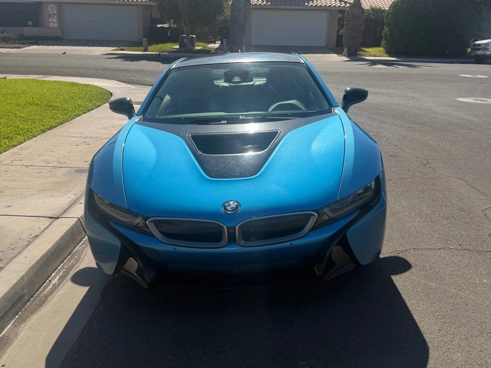 2016 BMW i8 - Image 9 of 15