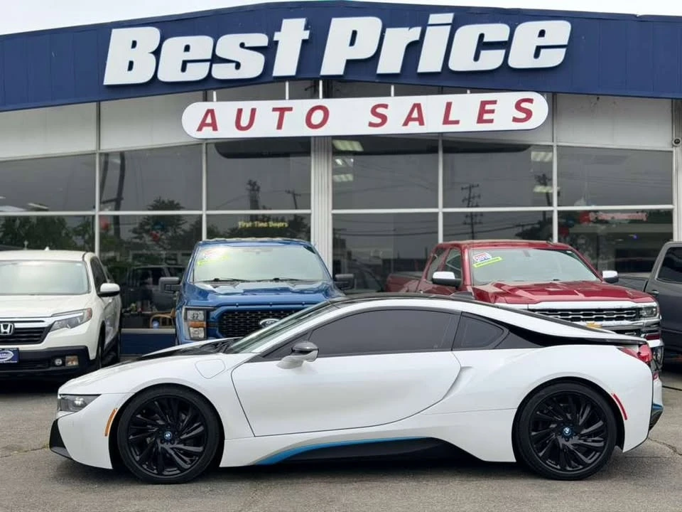 2016 BMW i8 - Image 12 of 16