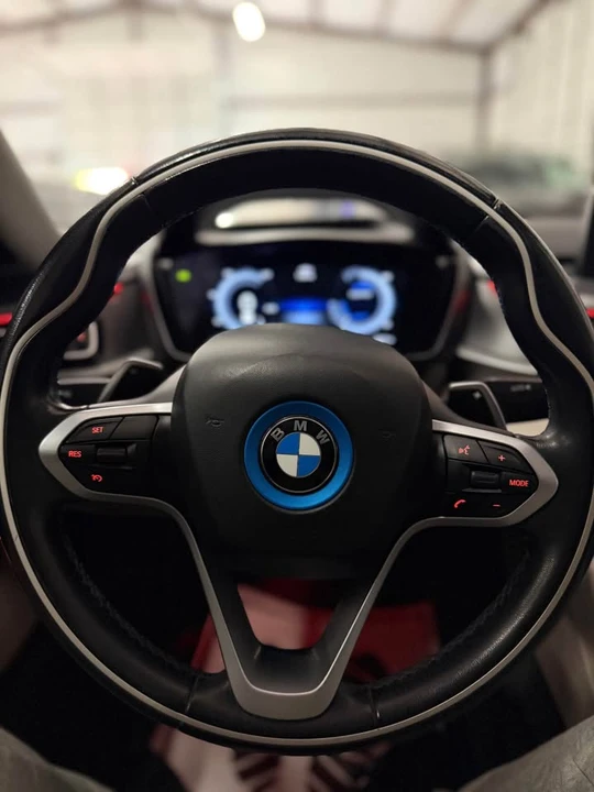 2016 BMW i8 - Image 13 of 19