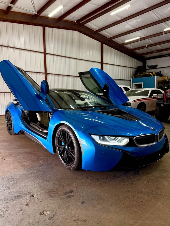 2016 BMW i8 - Image 4 of 19
