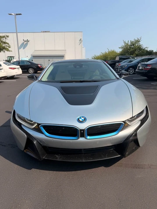 2016 BMW i8 - Image 2 of 19