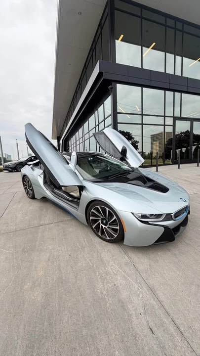 2016 BMW i8 - Image 3 of 12