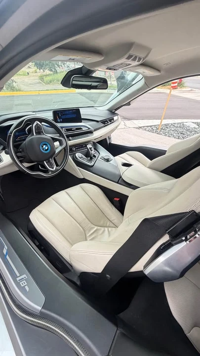 2016 BMW i8 - Image 7 of 12