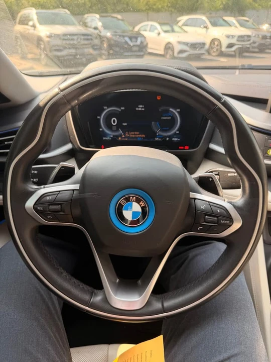 2016 BMW i8 - Image 16 of 19
