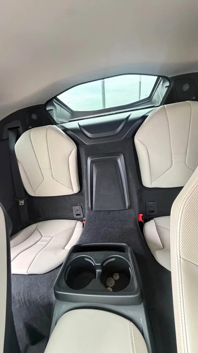 2016 BMW i8 - Image 8 of 12