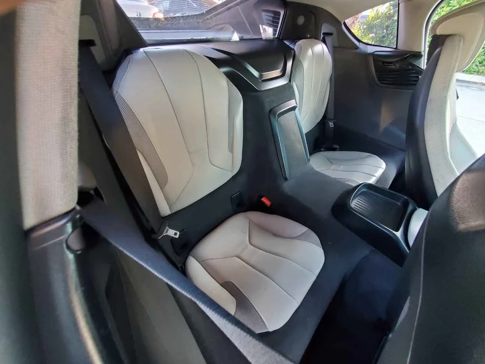 2016 BMW i8 - Image 17 of 18