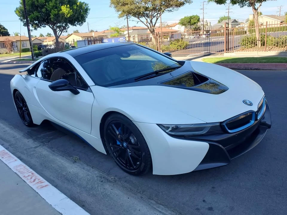 2016 BMW i8 - Image 5 of 18