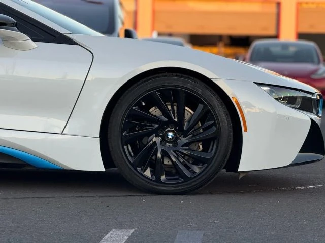 2016 BMW i8 - Image 7 of 12