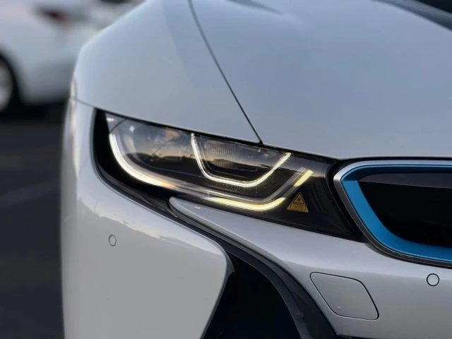 2016 BMW i8 - Image 6 of 21