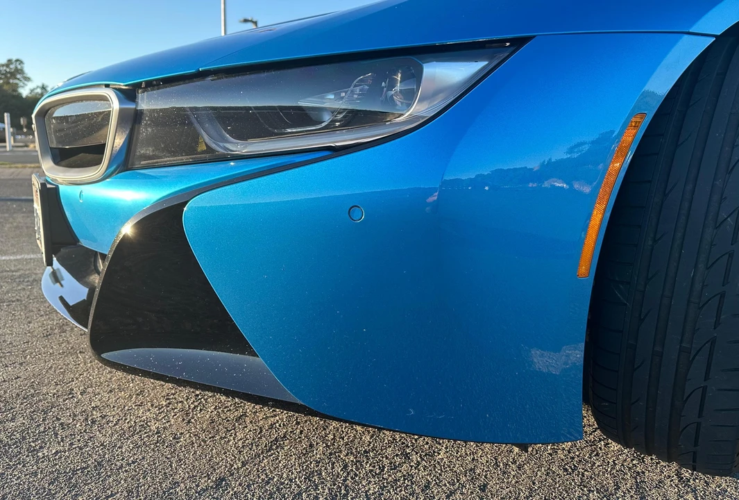 2016 BMW i8 - Image 26 of 31