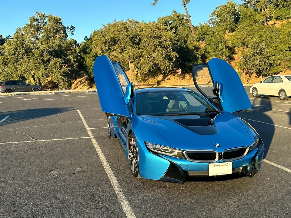 2016 BMW i8 - Image 22 of 31