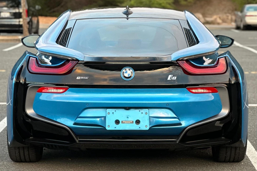 2016 BMW i8 - Image 5 of 31