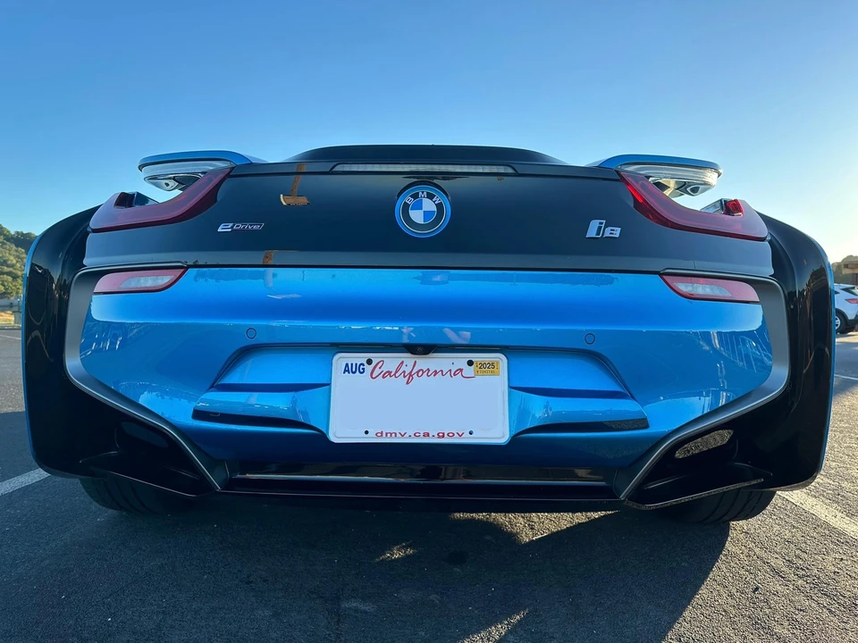 2016 BMW i8 - Image 13 of 31