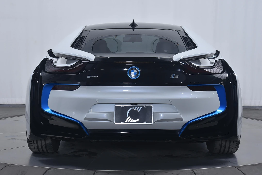 2016 BMW i8 - Image 5 of 26