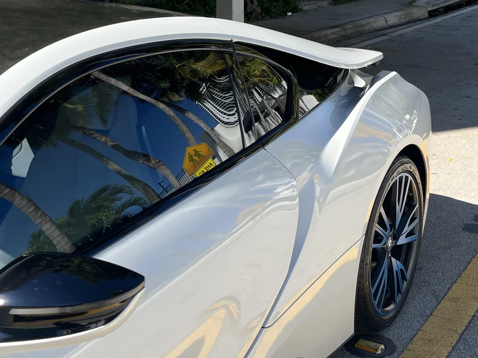 2016 BMW i8 - Image 24 of 26