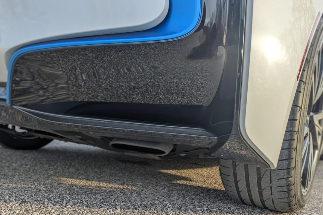 2016 BMW i8 - Image 17 of 31