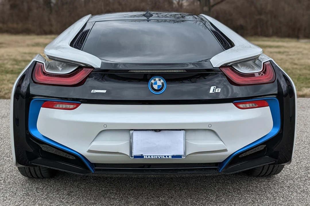 2016 BMW i8 - Image 5 of 31