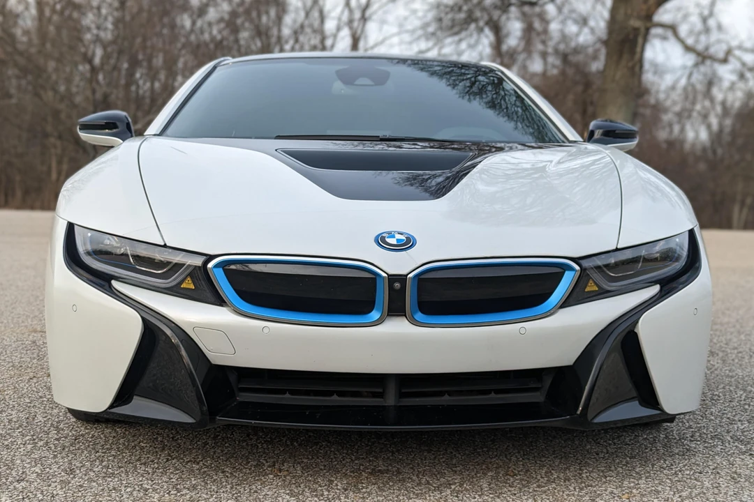 2016 BMW i8 - Image 6 of 31