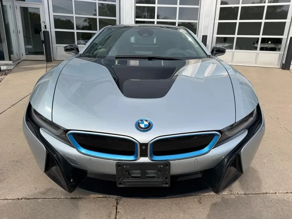2016 BMW i8 - Image 2 of 20