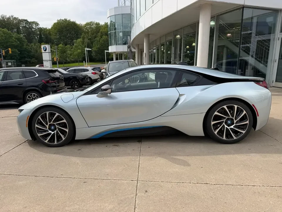 2016 BMW i8 - Image 4 of 20