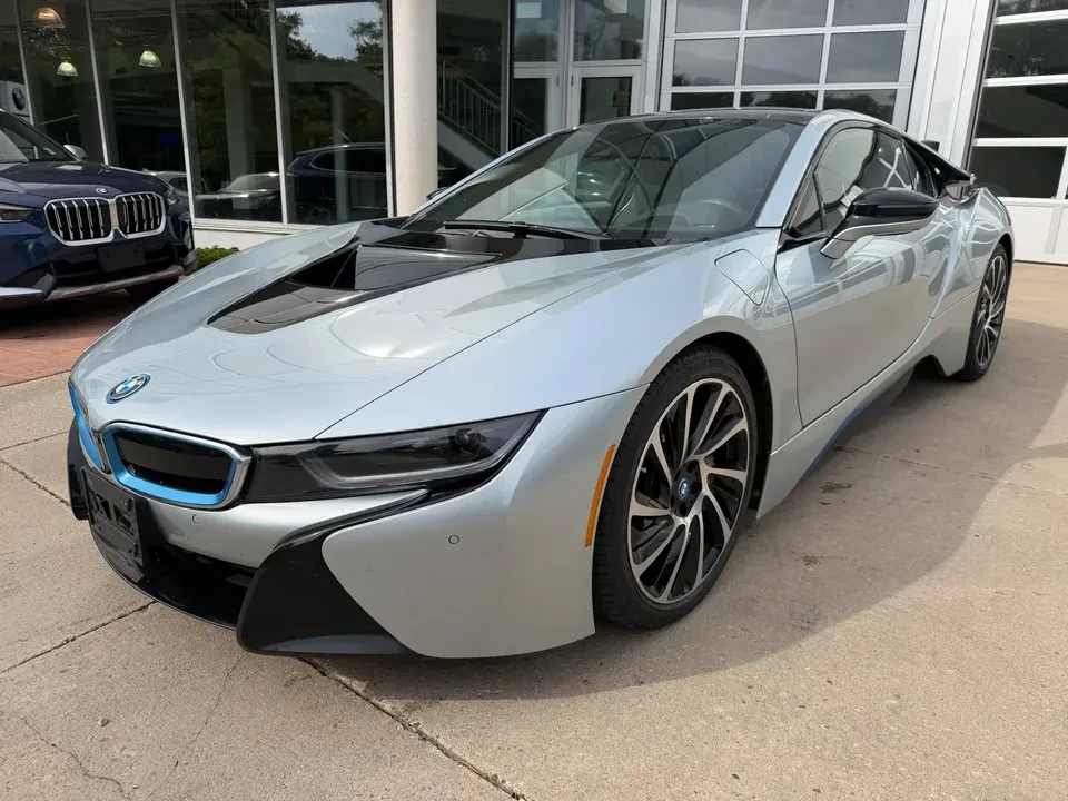 2016 BMW i8 - Image 3 of 20