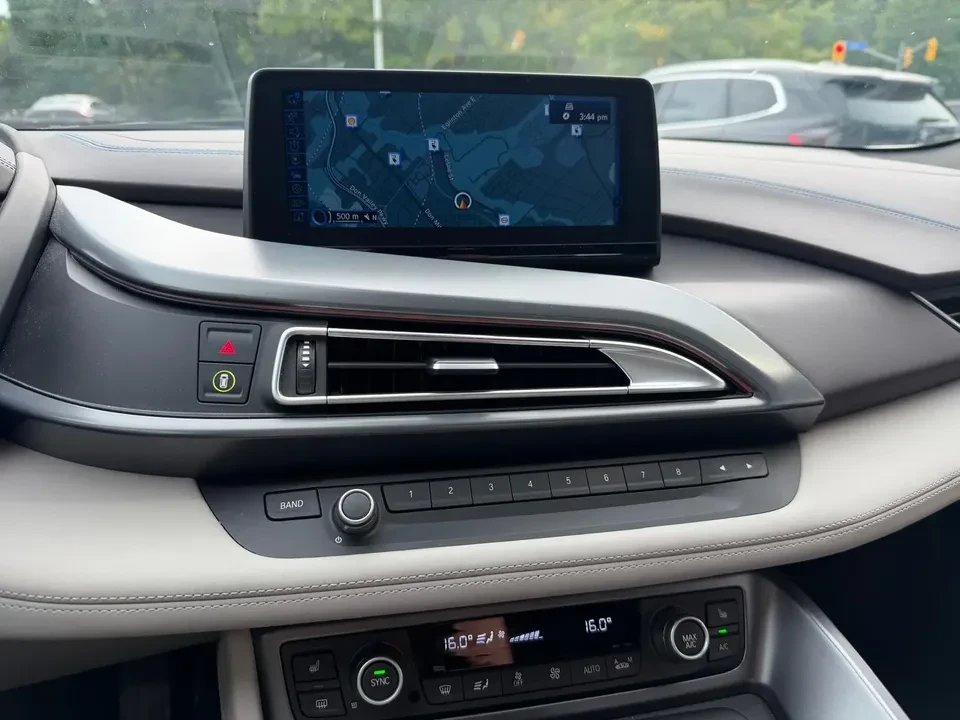 2016 BMW i8 - Image 13 of 20