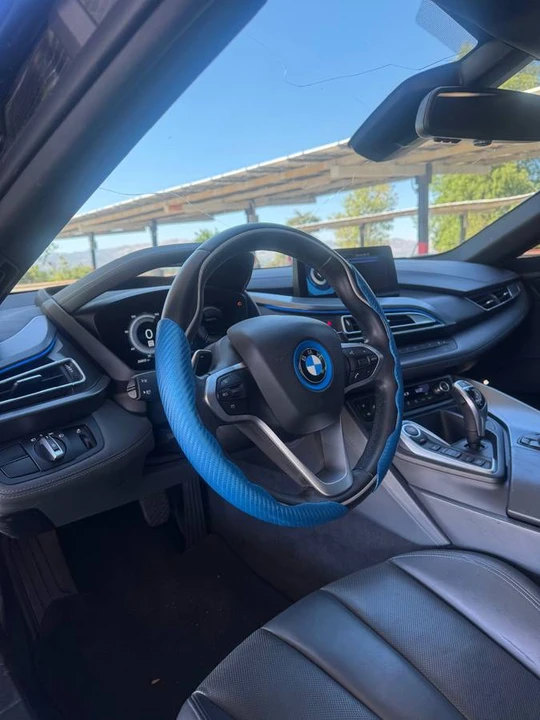 2016 BMW i8 - Image 9 of 10