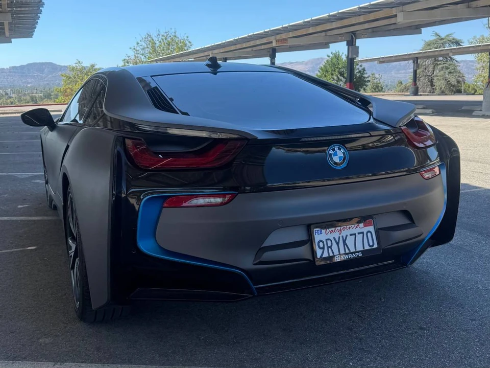 2016 BMW i8 - Image 3 of 10